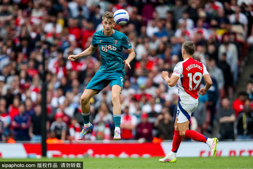 包含伯恩茅斯逆转战胜对手,斩获三分的词条 包含伯恩茅斯逆转战胜对手,斩获三分的词条